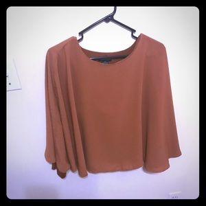 Super cute flowy top